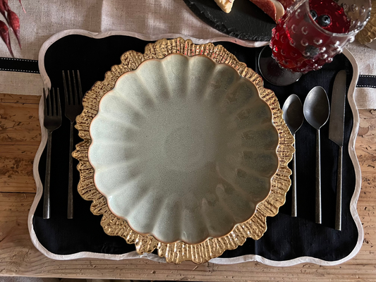 Black Scalloped Placemat Set of 4