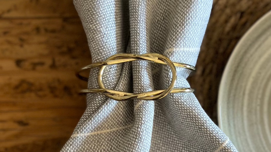 Gold Knot Napkin Ring Set