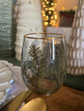 Load image into Gallery viewer, Woodland Stemless Wine Glass Set