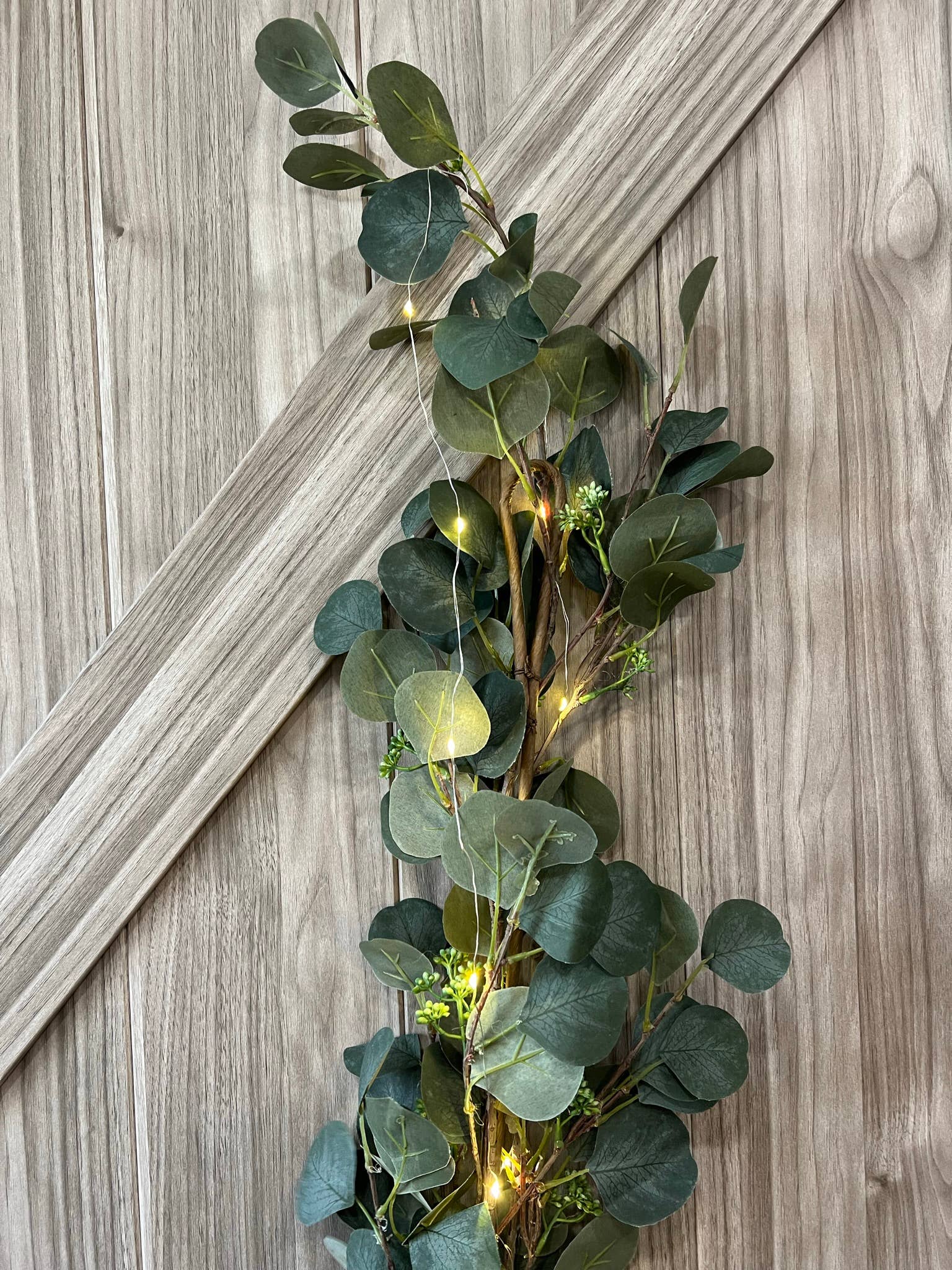 Lighted Eucalyptus Garland