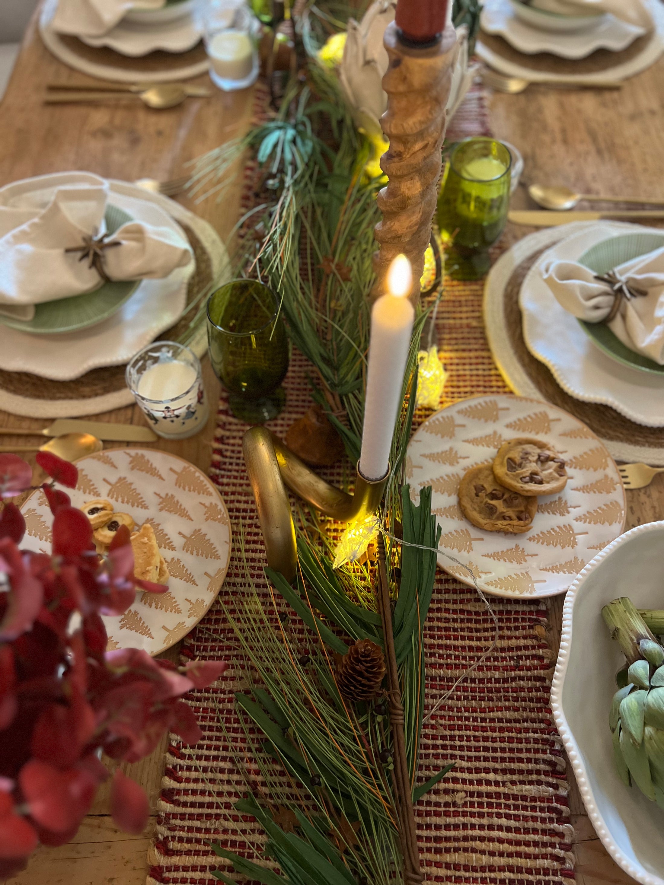 Holiday Garland With Pinecones & Bells